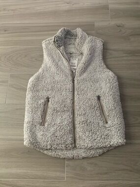 Thread & Supply Cream Sherpa Zip-Up Vest